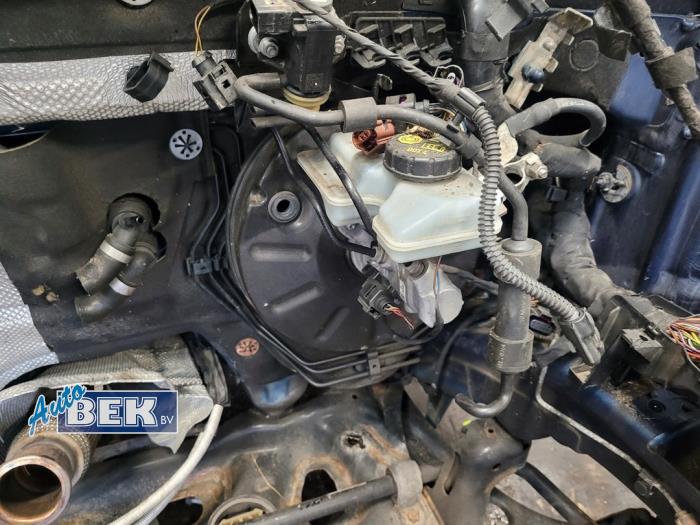 Usagé Assistant de freinage Seat Leon (5FB) 2.0 TDI Ecomotive 16V Prix € 44,50 Règlement à la marge proposé par Auto Bek
