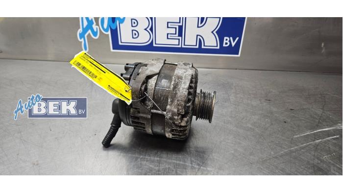 Dynamo från en SsangYong Rodius 2.0 e-200 Xdi 16V 2WD 2016