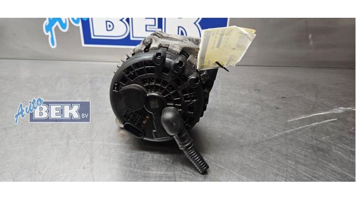 Dynamo från en SsangYong Rodius 2.0 e-200 Xdi 16V 2WD 2016