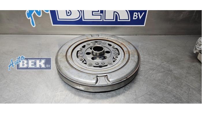 Used Flywheel Volkswagen Golf VII (AUA) 1.4 GTE 16V Price € 70,00 Margin scheme offered by Auto Bek