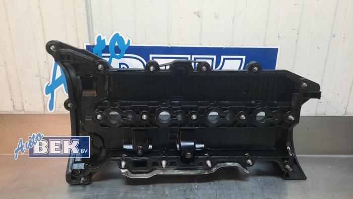 Ventildeckel van een Opel Zafira Tourer (P12) 2.0 CDTI 16V 170 Ecotec 2017