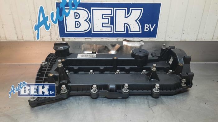 Usados Tapa de válvulas Opel Zafira Tourer (P12) 2.0 CDTI 16V 170 Ecotec Precio € 70,00 Norma de margen ofrecido por Auto Bek