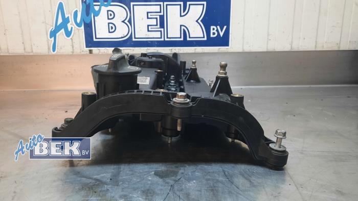 Ventildeckel van een Opel Zafira Tourer (P12) 2.0 CDTI 16V 170 Ecotec 2017