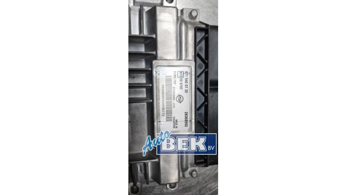 Engine management computer from a SsangYong Rodius 2.0 e-200 Xdi 16V 2WD 2016