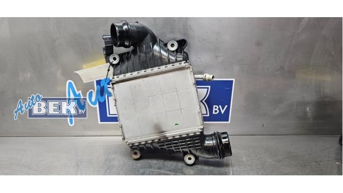 Usagé Intercooler Landrover Range Rover Velar (LY) 2.0 16V P300 AWD Prix € 145,00 Règlement à la marge proposé par Auto Bek