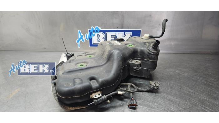 Gebrauchte Adblue Tank Kia Ceed (CDB5/CDBB) 1.6 CRDi 16V 136 Preis € 250,00 Margenregelung angeboten von Auto Bek