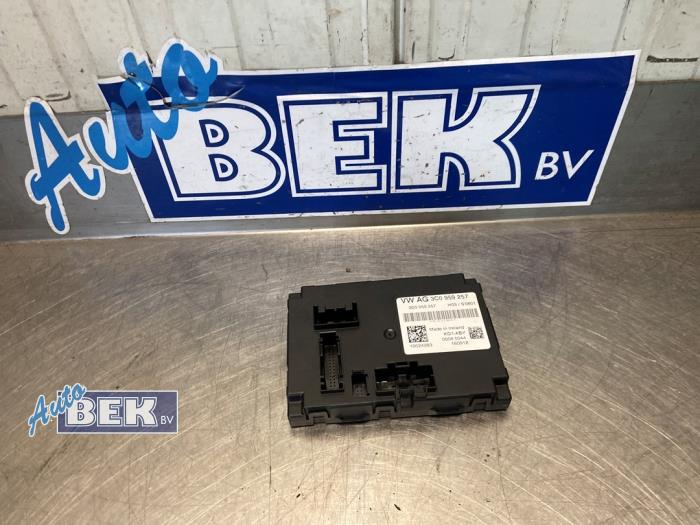 Begagnade Sätesdator Volkswagen Golf VII (AUA) 1.6 TDI 16V Pris € 55,00 Marginaltabell erbjuds av Auto Bek