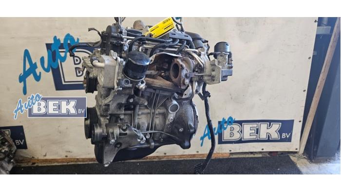 Motor van een Volkswagen Polo V (6R) 1.2 TSI 2014