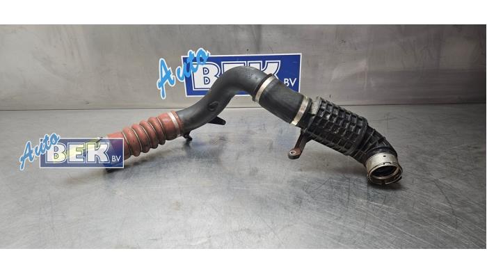 Gebrauchte Intercooler Rohr BMW 1 serie (F40) 116d 1.5 12V TwinPower Preis € 95,00 Margenregelung angeboten von Auto Bek