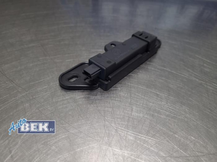 Gebrauchte Keyless Entry-Antenne BMW i4 (G26) xDrive40 Preis € 35,00 Margenregelung angeboten von Auto Bek
