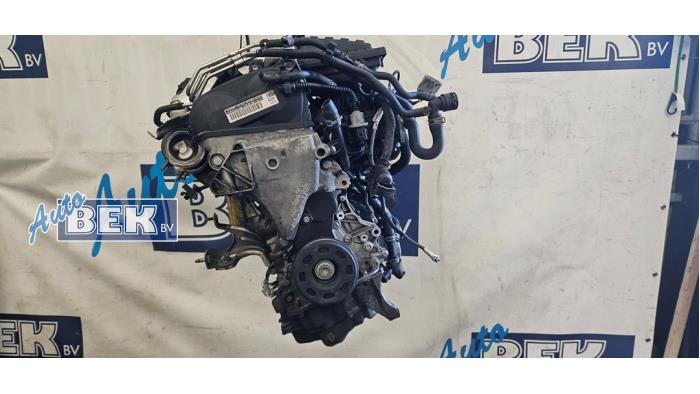 Engine from a Volkswagen Golf VII (AUA) 1.4 TSI 16V 2013