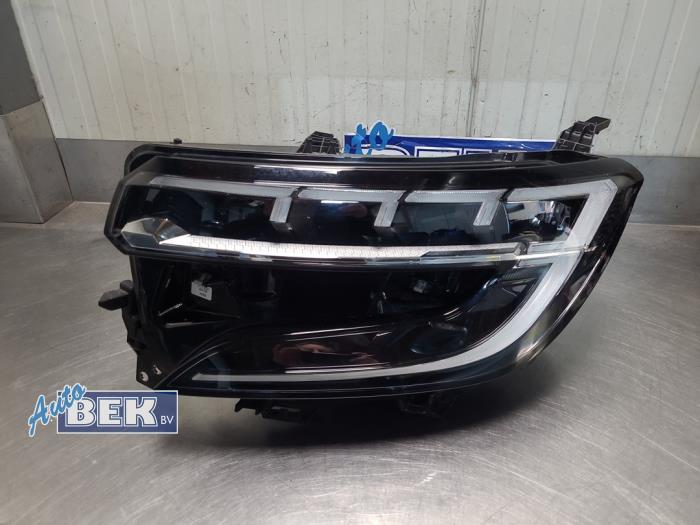 Używane Reflektor lewy Renault Austral 1.2 Mild Hybrid Advanced 130 Cena € 890,00 Procedura marży oferowane przez Auto Bek