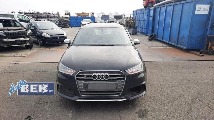 Używane Maska Audi S1 (8X1/8XK) 2.0 TFSI 16V Cena € 700,00 Procedura marży oferowane przez Auto Bek