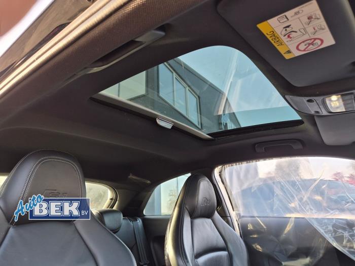 Używane Dach panoramiczny Audi S1 (8X1/8XK) 2.0 TFSI 16V Cena na żądanie oferowane przez Auto Bek