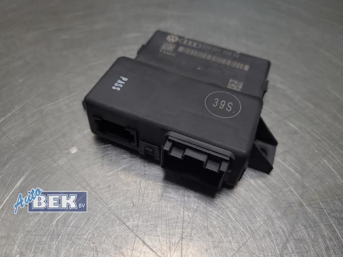 Używane Modul gateway Audi S1 (8X1/8XK) 2.0 TFSI 16V Cena € 55,00 Procedura marży oferowane przez Auto Bek