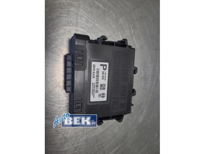Używane Modul gateway Nissan Primastar 2.0 dCi 150 Cena € 25,00 Procedura marży oferowane przez Auto Bek