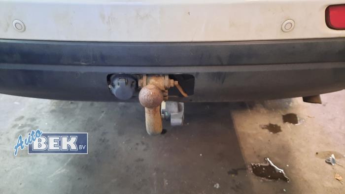 Używane Hak holowniczy Mitsubishi Outlander (GF/GG) 2.2 DI-D 16V Clear Tec 4x4 Cena € 175,00 Procedura marży oferowane przez Auto Bek