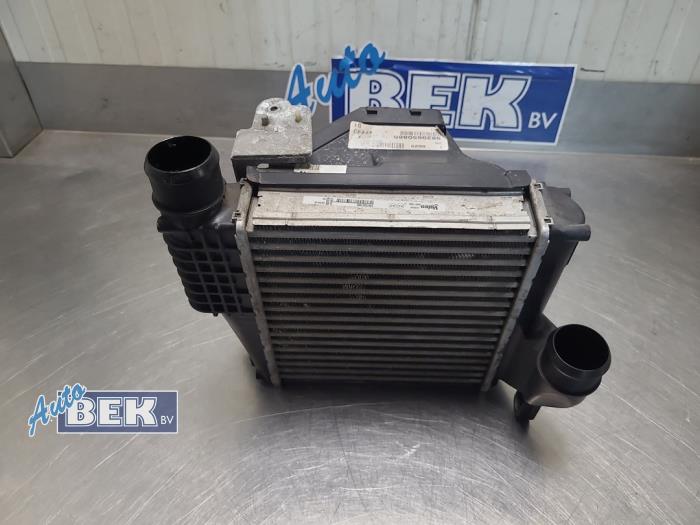 Usados Intercooler Peugeot 5008 II (M4/MC/MJ/MR) 2.0 BlueHDi 180 16V Precio € 40,00 Norma de margen ofrecido por Auto Bek