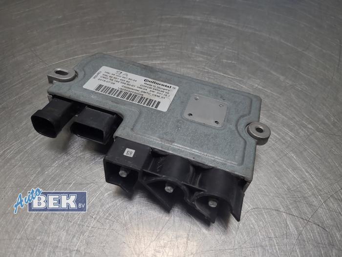 Used Engine management computer Peugeot 5008 II (M4/MC/MJ/MR) 2.0 BlueHDi 180 16V Price on request offered by Auto Bek