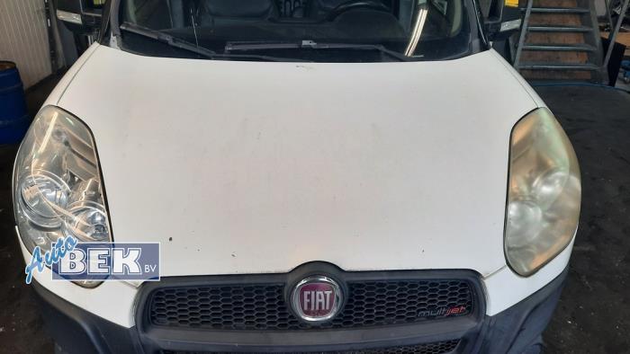 Używane Maska Fiat Doblo Cargo (263) 1.6 D Multijet Cena € 80,00 Procedura marży oferowane przez Auto Bek