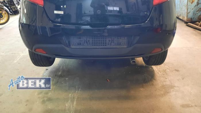 Używane Zderzak tylny Mazda 2 (DE) 1.3 16V MZR Cena € 125,00 Procedura marży oferowane przez Auto Bek
