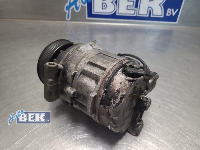 Usagé Pompe clim Audi Q7 (4LB) 3.0 TDI V6 24V Prix sur demande proposé par Auto Bek