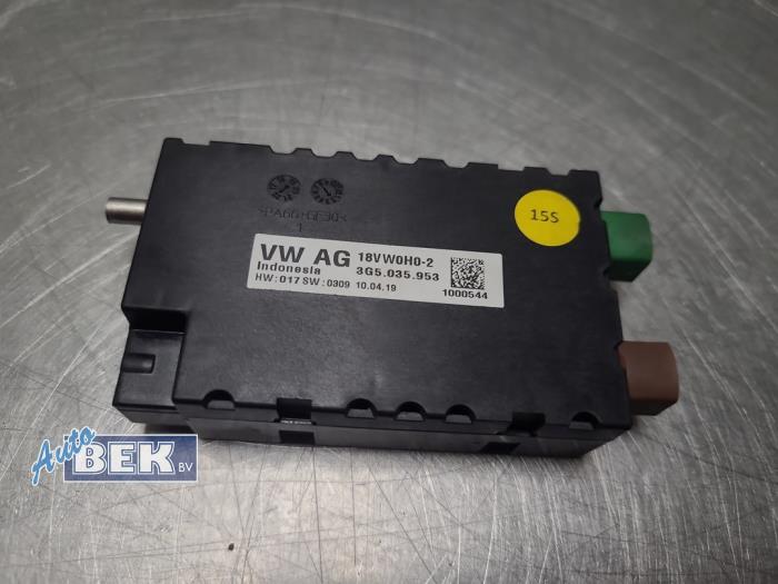 Używane Modul USB Volkswagen Passat Variant (3G5) 2.0 TSI 16V Cena € 19,75 Procedura marży oferowane przez Auto Bek