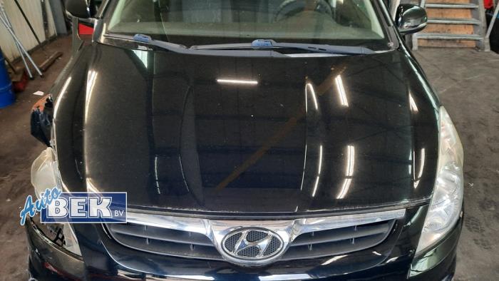 Używane Maska Hyundai i20 1.2i 16V Cena € 120,00 Procedura marży oferowane przez Auto Bek