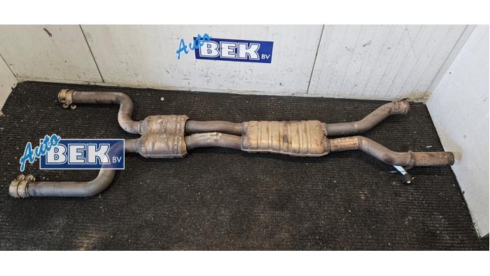Gebrauchte Auspuff Mitteldämpfer Mercedes C-Klasse AMG (W204) 6.2 C-63 AMG V8 32V Preis auf Anfrage angeboten von Auto Bek