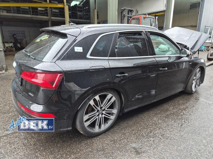 Używane Próg prawy Audi Q5 (FYB/FYG) 2.0 55 TFSI e 16V Quattro Cena na żądanie oferowane przez Auto Bek