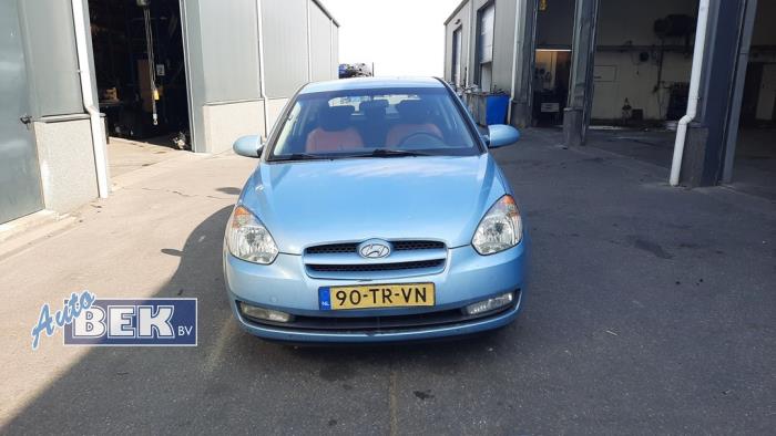 Usagé Boîte de vitesse Hyundai Accent 1.4i 16V Prix € 325,00 Règlement à la marge proposé par Auto Bek