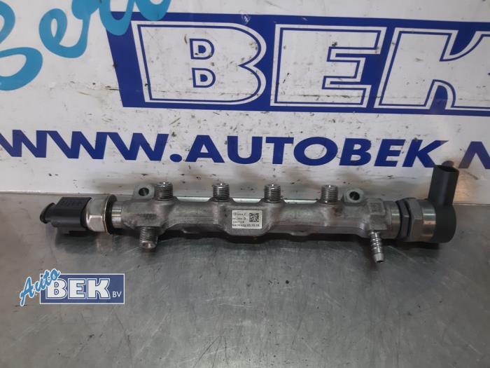 Usagé Système d'injection Audi A3 Sportback (8VA/8VF) 2.0 TDI 16V Prix € 35,00 Règlement à la marge proposé par Auto Bek