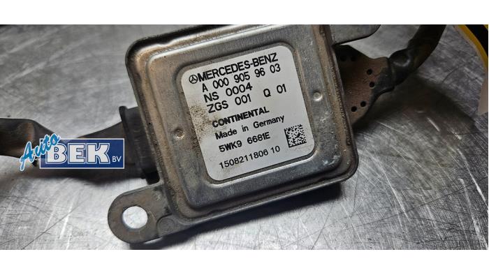 Lambda probe from a Mercedes-Benz GLC (X253) 2.2 220d 16V BlueTEC 4-Matic 2015