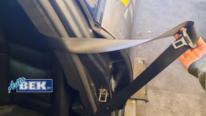 Begagnade Främre säkerhetsbälte, vänster Porsche Panamera (970) 3.0 V6 24V 2S Pris € 120,00 Marginaltabell erbjuds av Auto Bek
