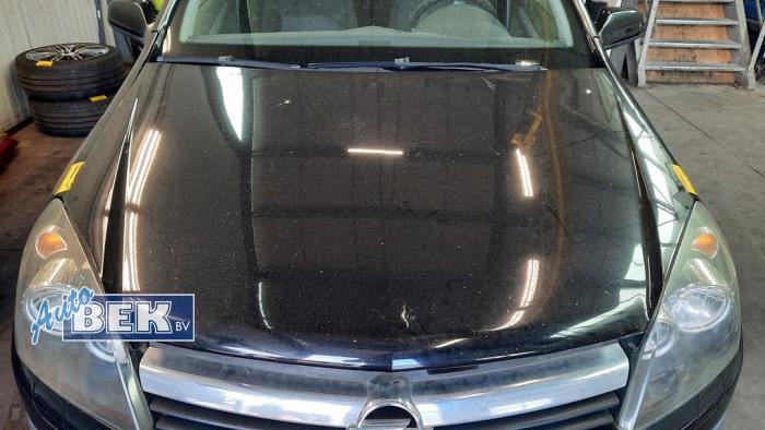 Używane Maska Opel Astra H (L48) 1.6 16V Twinport Cena € 95,00 Procedura marży oferowane przez Auto Bek