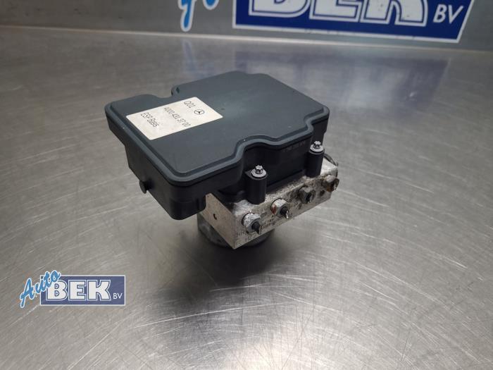 Usagé Bloc ABS Mercedes A (W176) 2.2 A-220 d 16V 4-Matic Prix € 28,00 Règlement à la marge proposé par Auto Bek