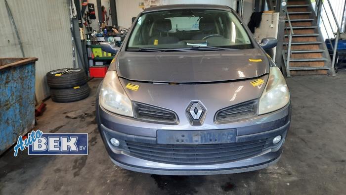Used Engine management computer Renault Clio III (BR/CR) 1.6 16V Price € 39,95 Margin scheme offered by Auto Bek