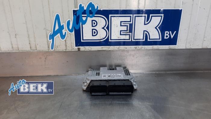 Used Engine management computer Volkswagen Golf VIII (CD1) 1.5 eTSI 16V Price € 190,00 Margin scheme offered by Auto Bek