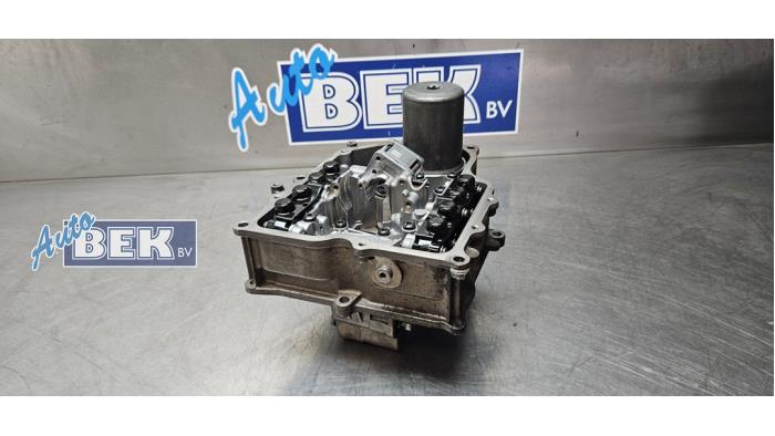 Usagé Mechatronique Volkswagen Golf VIII (CD1) 1.5 eTSI 16V Prix € 200,00 Règlement à la marge proposé par Auto Bek
