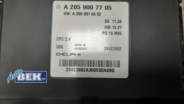 Automatic gearbox computer from a Mercedes-Benz C Estate (S205) C-250 2.0 CGI 16V 2016