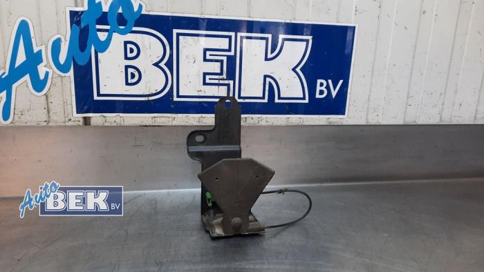Używane Antena Audi S3 Limousine (8VM/8VS) 2.0 TFSI 16V Cena € 12,50 Procedura marży oferowane przez Auto Bek
