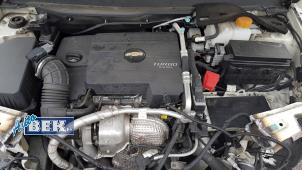 Usagé Cache sous moteur Chevrolet Captiva (C140) 2.2 D 16V 4x2 Prix € 35,00 Règlement à la marge proposé par Auto Bek