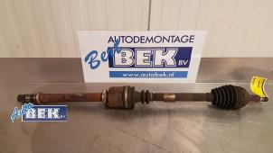 Used Front drive shaft, right Renault Scénic II (JM) 1.9 dCi 120 Price € 20,00 Margin scheme offered by Auto Bek