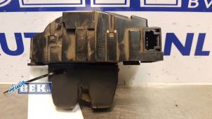 Używane Mechanizm zamka tylnej klapy Citroen C4 Picasso (UD/UE/UF) 1.6 HDiF 16V 110 Cena € 25,00 Procedura marży oferowane przez Auto Bek