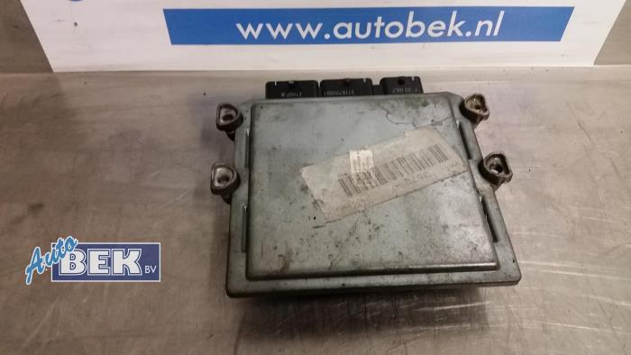 Używane Komputer sterowania silnika Peugeot 807 2.0 HDi 16V 120 Cena € 62,50 Procedura marży oferowane przez Auto Bek