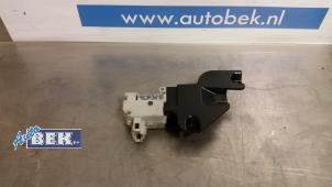 Used Tank flap lock motor Audi A6 (C6) 2.0 TDI 16V Price € 9,00 Margin scheme offered by Auto Bek