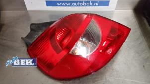 Used Taillight, left Renault Clio III (BR/CR) 1.2 16V TCe 100 Price € 25,00 Margin scheme offered by Auto Bek