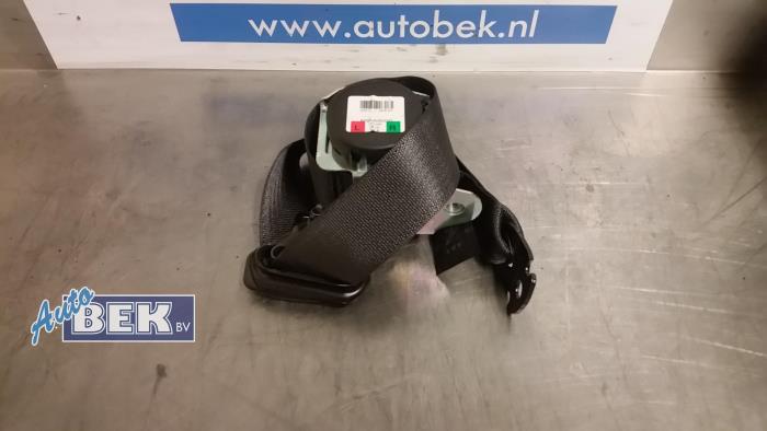 Rear seatbelt, left from a Opel Corsa D 1.3 CDTi 16V ecoFLEX 2011