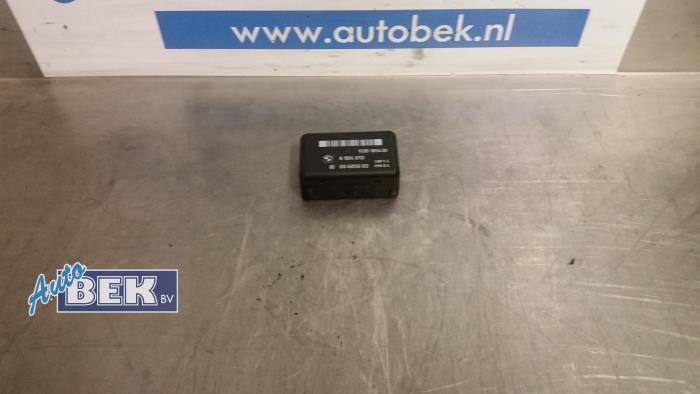 Begagnade Regnsensor BMW 3 serie Touring (E46/3) 320d 16V Pris € 7,50 Marginaltabell erbjuds av Auto Bek