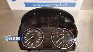 Usagé Compteur kilométrique KM BMW 3 serie (E90) 330d 24V Prix € 120,00 Règlement à la marge proposé par Auto Bek